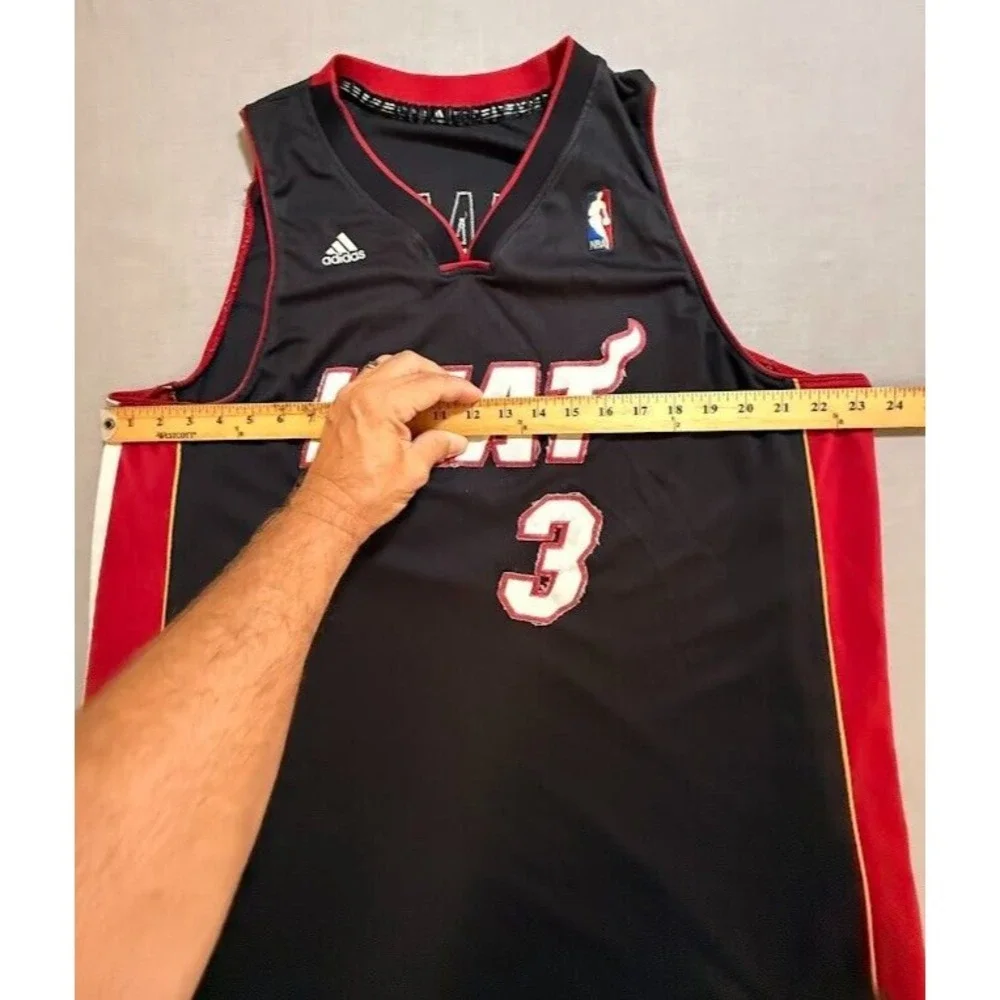 Miami Heat‎ Wade #3 Adidas Jersey Mens Extra Large Black Sleeveless.